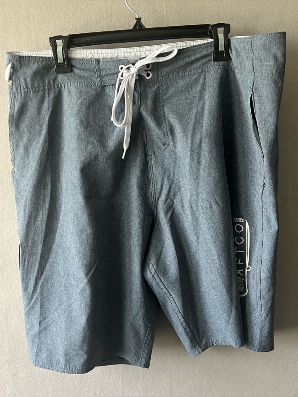 AFTCO Grey Unlined Cargo Board Shorts Size 36